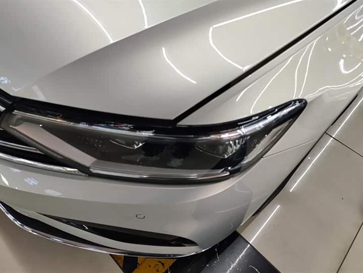 Фото 5 - Volkswagen Magotan