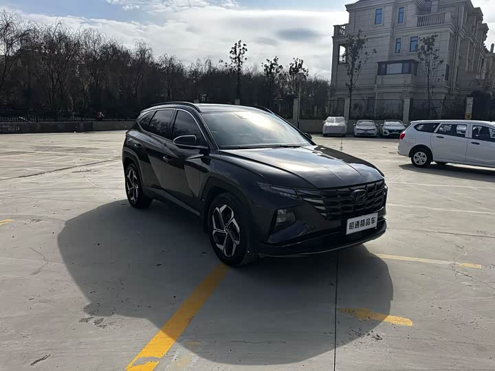 Фото 3 - Hyundai Tucson L