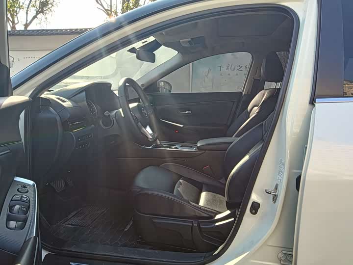 Фото 4 - Nissan Sylphy