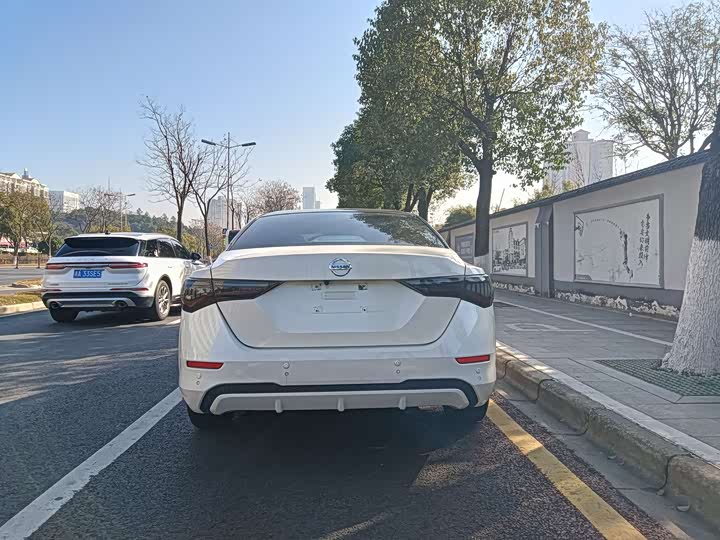 Фото 8 - Nissan Sylphy