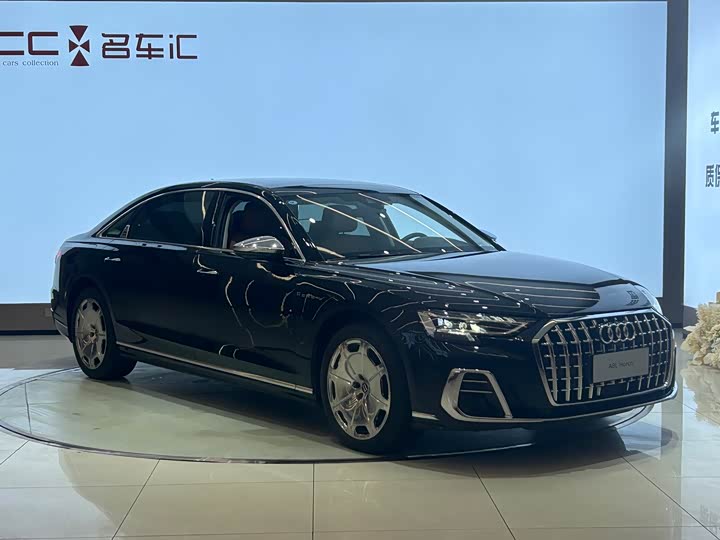 Фото 3 - Audi A8