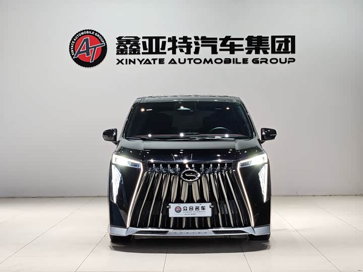 Фото 2 - GAC Trumpchi M8