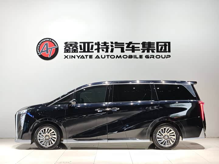 Фото 4 - GAC Trumpchi M8