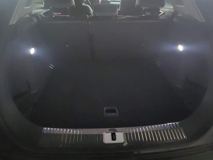 Фото 4 - Hongqi HS5