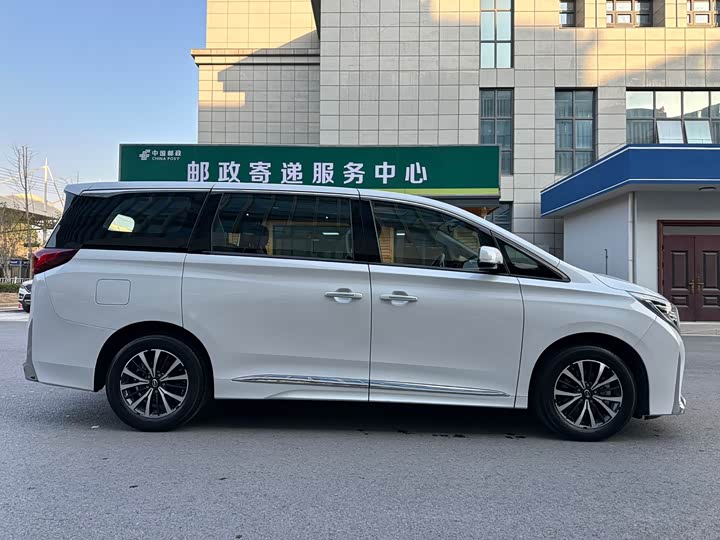 Фото 4 - GAC Trumpchi M8