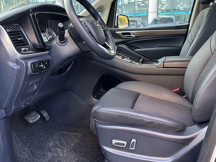 Фото 8 - GAC Trumpchi M8