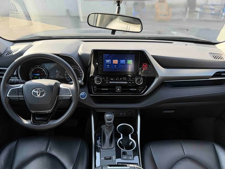 Фото 5 - Toyota Highlander