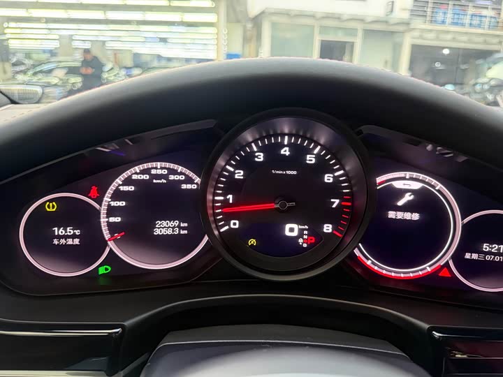 Фото 7 - Porsche Panamera