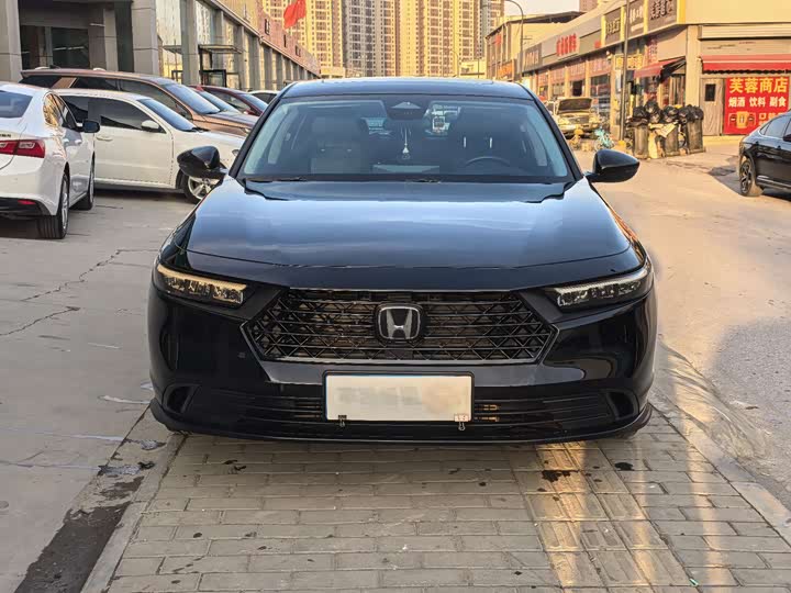 Фото 2 - Honda Accord