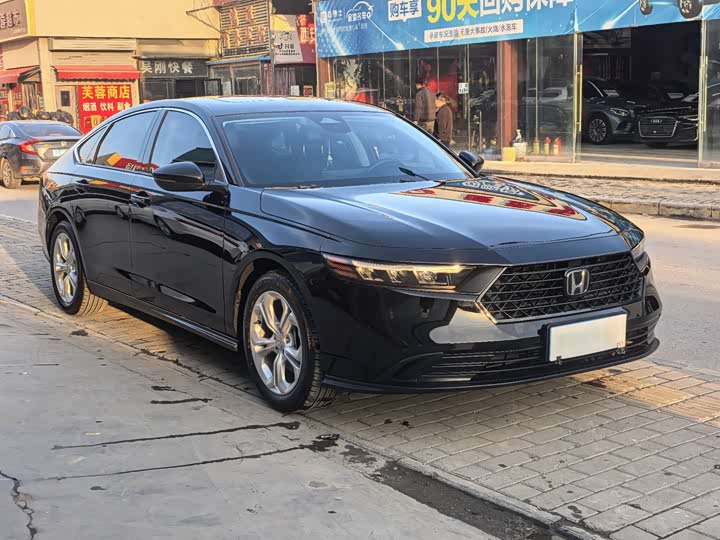 Фото 3 - Honda Accord