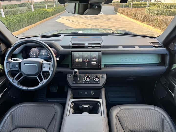 Фото 7 - Land Rover Defender