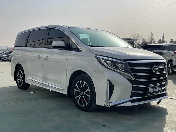 Фото 3 - GAC Trumpchi M8