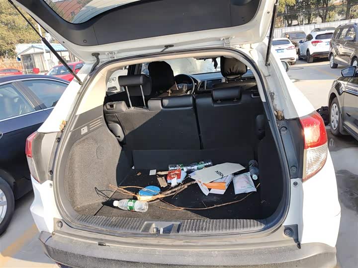 Фото 9 - Honda Vezel