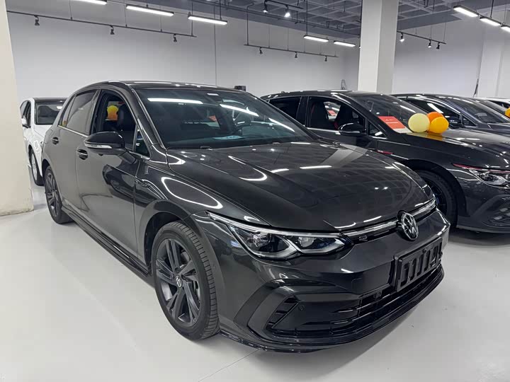 Фото 3 - Volkswagen Golf