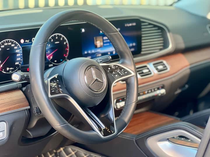 Фото 5 - Mercedes-Benz GLE-Class