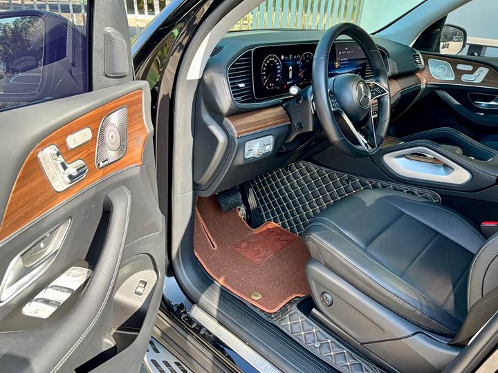 Фото 8 - Mercedes-Benz GLE-Class