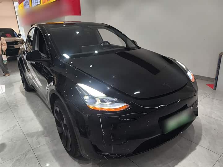 Фото 4 - Tesla Model Y