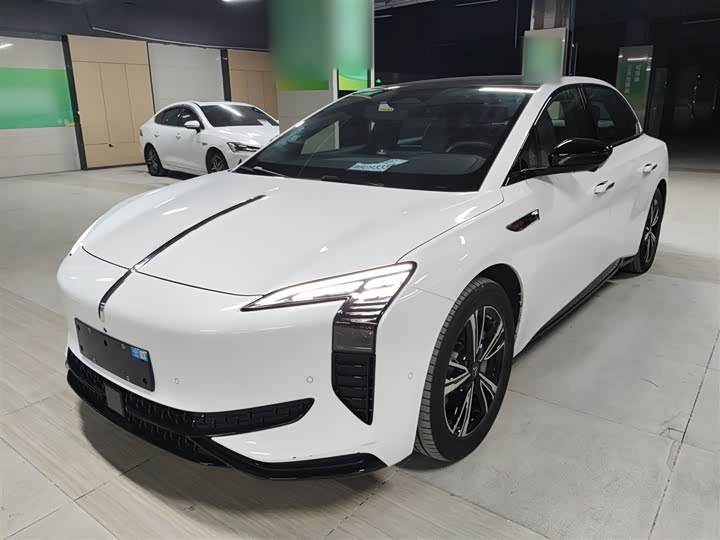 Фото 2 - Hongqi EH7