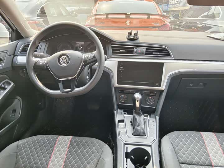 Фото 4 - Volkswagen Lamando L