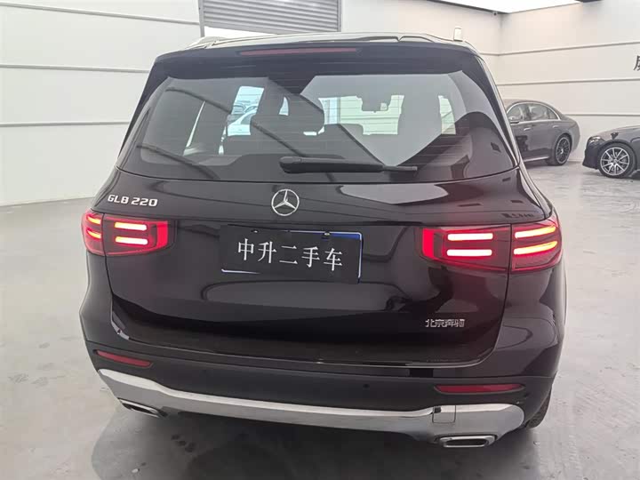 Фото 5 - Mercedes-Benz GLB-Class