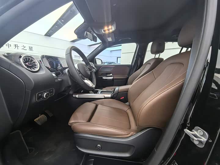 Фото 7 - Mercedes-Benz GLB-Class