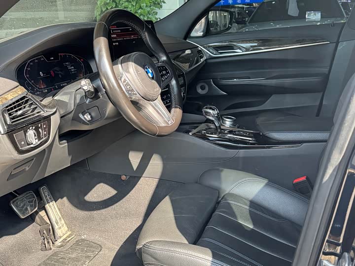 Фото 4 - BMW 6 Series GT