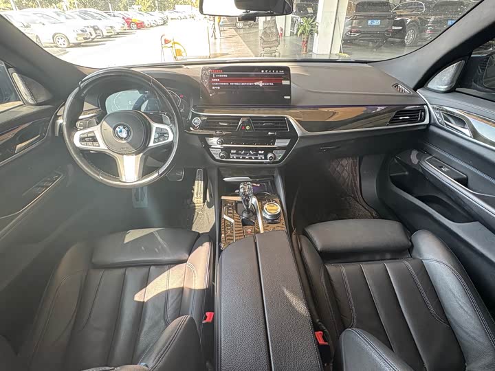 Фото 5 - BMW 6 Series GT