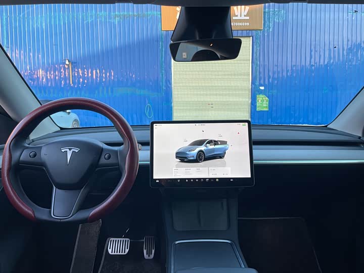 Фото 8 - Tesla Model Y