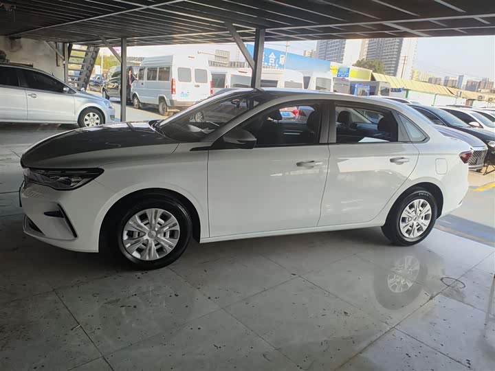 Фото 5 - Geely Emgrand