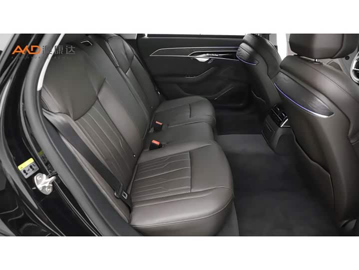 Фото 8 - Audi A8