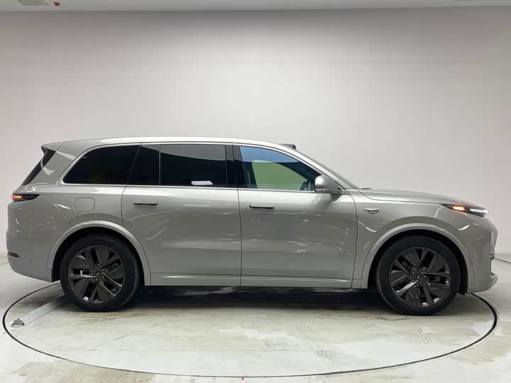 Фото 4 - LiXiang L9