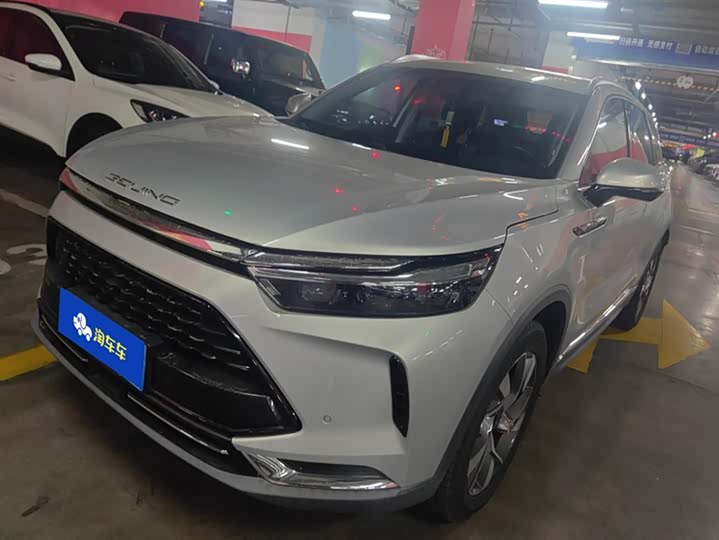 Фото 1 - Beijing X7