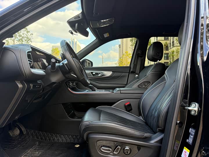 Фото 4 - GAC Trumpchi GS8