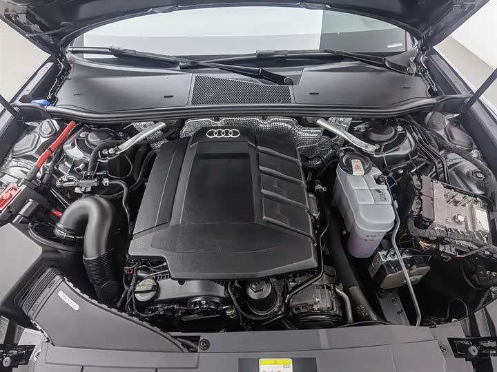 Фото 6 - Audi A6L