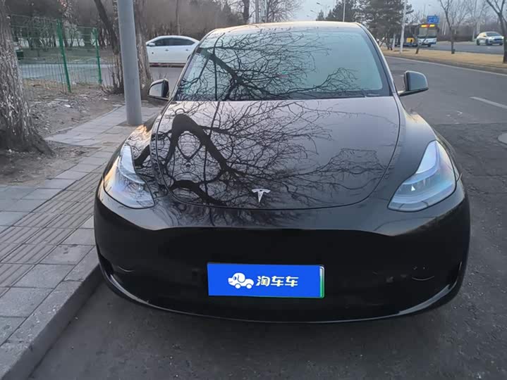 Фото 2 - Tesla Model Y