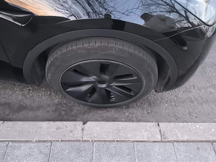 Фото 6 - Tesla Model Y