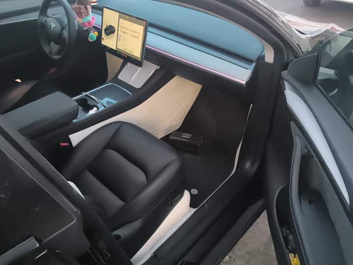 Фото 8 - Tesla Model Y