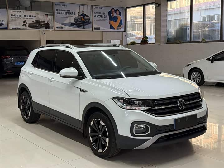 Фото 3 - Volkswagen Tacqua