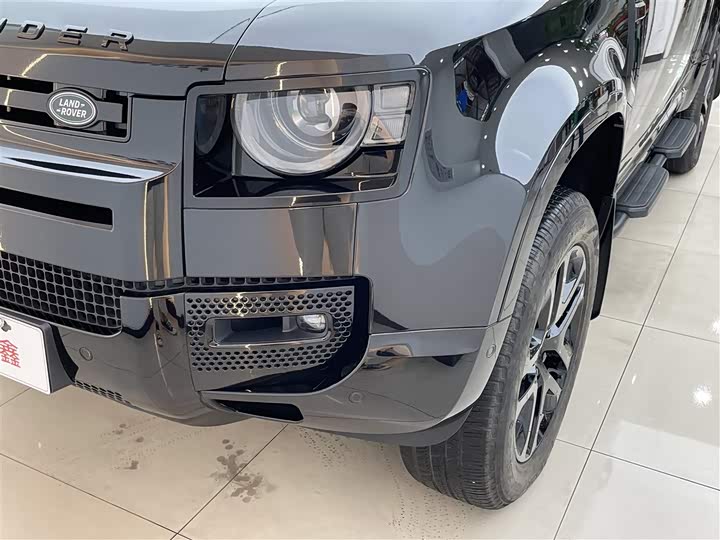 Фото 6 - Land Rover Defender