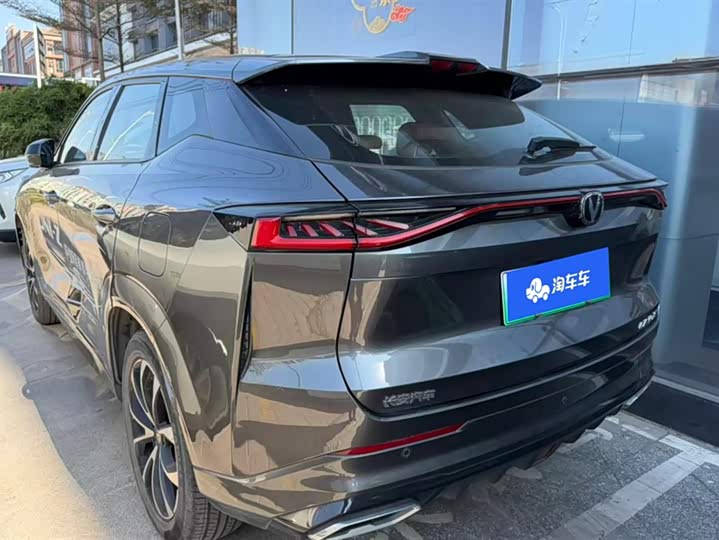Фото 4 - Changan UNI-Z Hybrid
