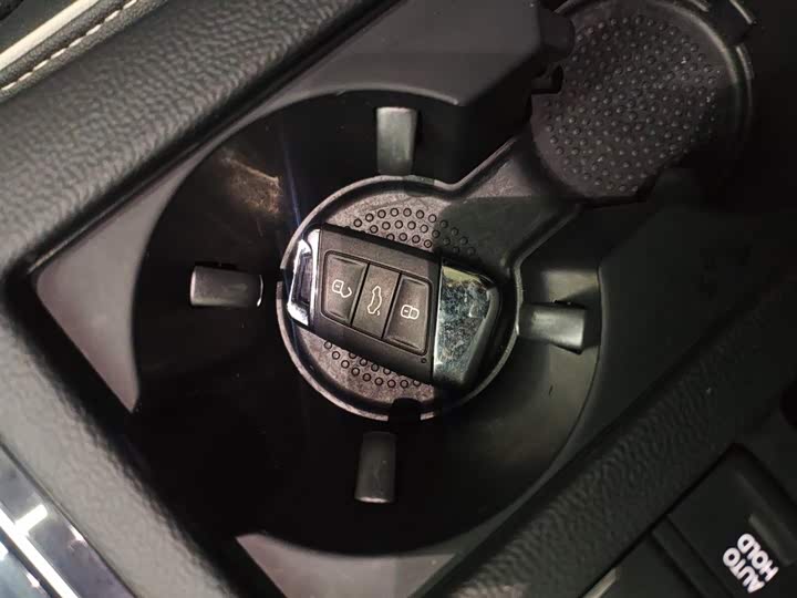 Фото 9 - Volkswagen Magotan GTE Hybrid