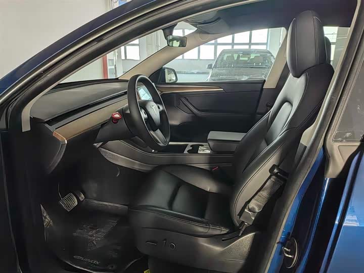 Фото 8 - Tesla Model Y