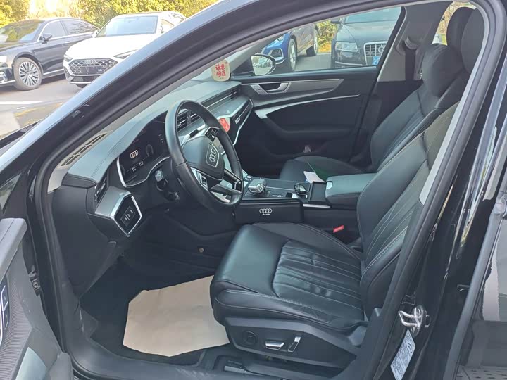 Фото 3 - Audi A6L