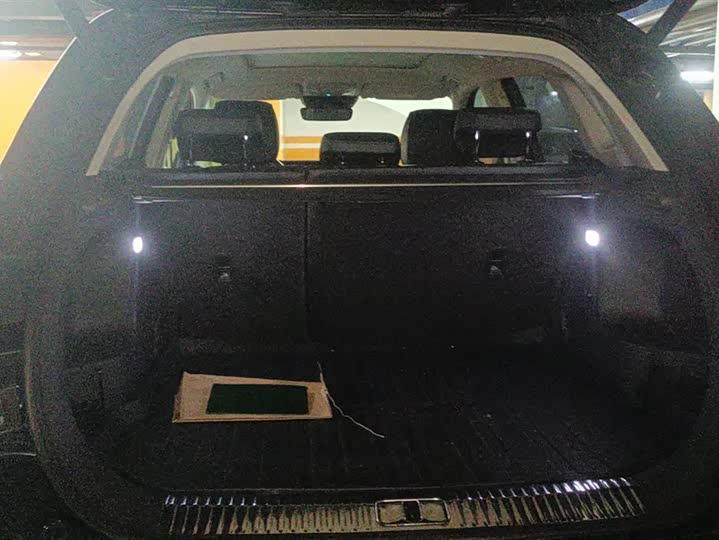 Фото 4 - Hongqi HS5