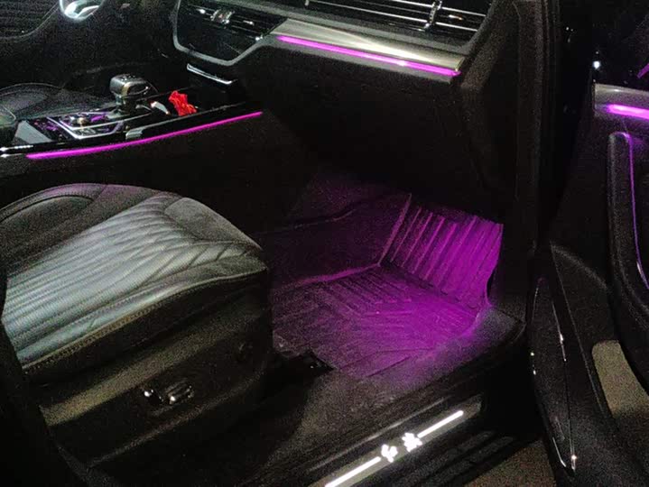 Фото 8 - Hongqi HS5