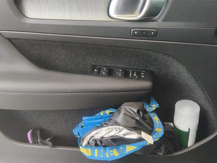 Фото 7 - Volvo XC40