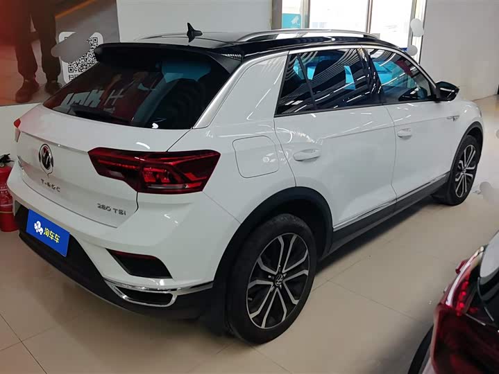 Фото 3 - Volkswagen T-Roc