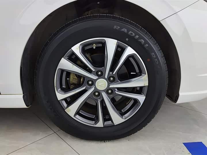 Фото 6 - Changan Eado Plus