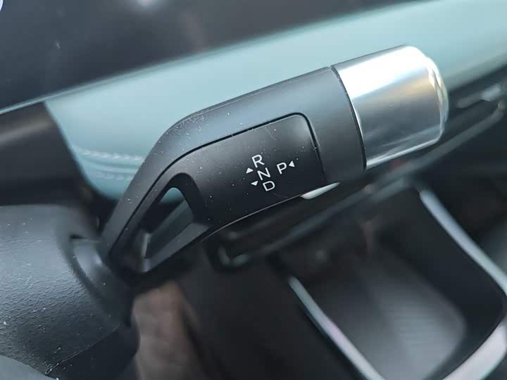 Фото 7 - Geely Geometry E Firefly