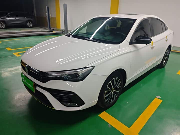 Фото 1 - Roewe i5